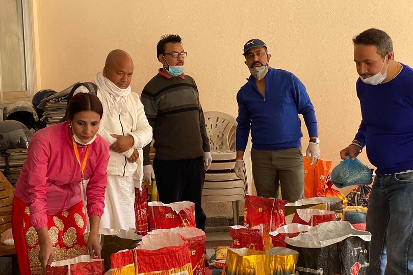 लकडाउनले प्रभावित नृत्यकारहरुलाई राहत वितरण  