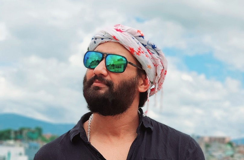 लकडाउनले फेरिएको निखिल उप्रेतीको स्वरूप  