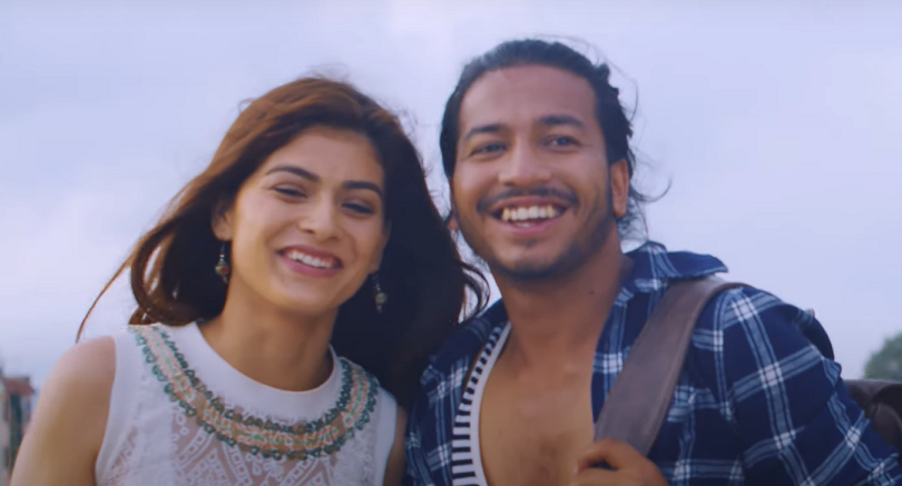  रोशनीलाई 'मुसुक्क हाँस' भन्दै देवेन्द्र बब्लु(भिडियो)