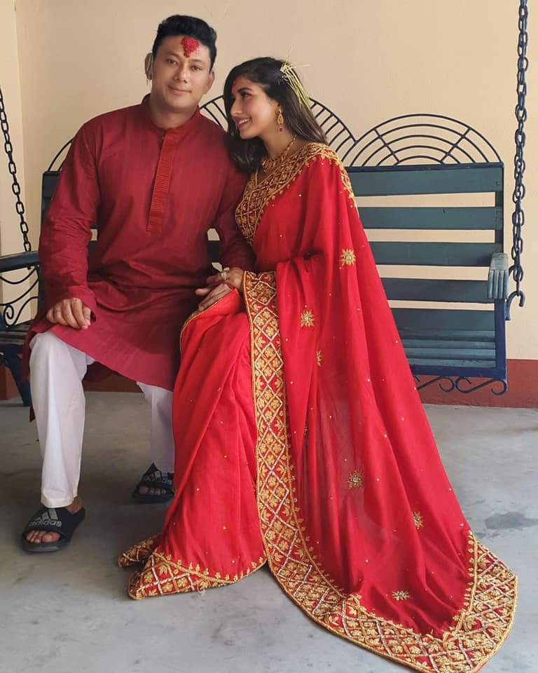 कसरी मनाए कलाकारले दशैँ ? (फोटो फिचर)