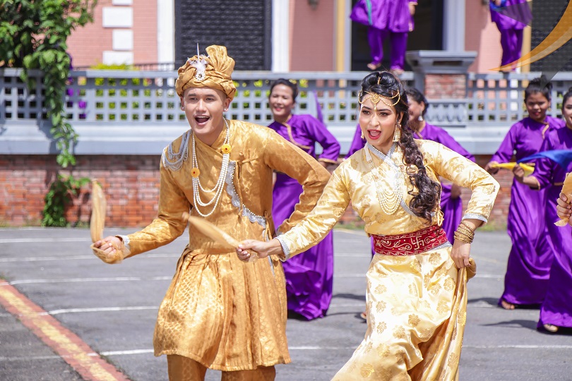 तस्बिरमा 'जाले रुमाल'का पल, रियाशा, सरोज र आश्मा