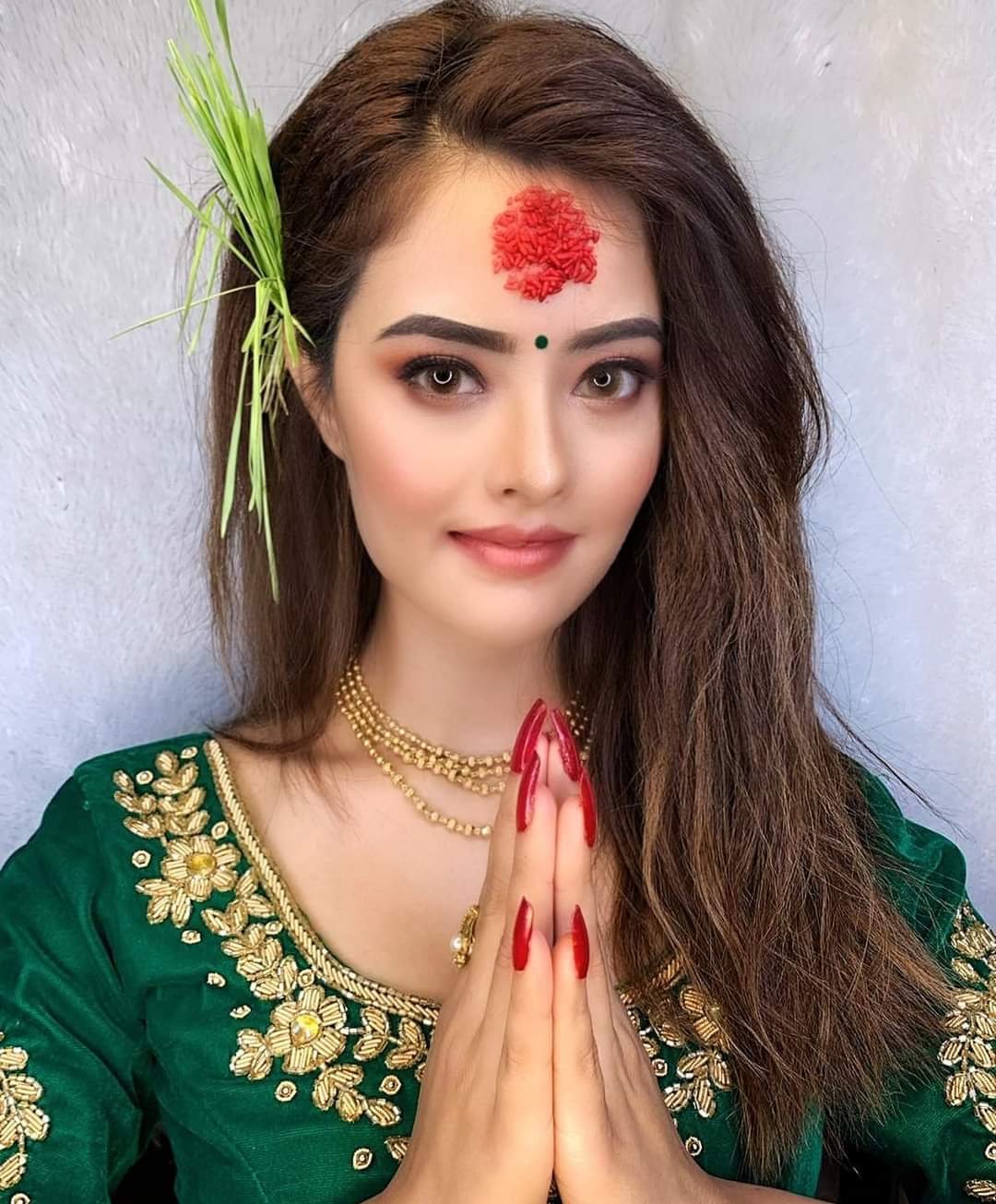 कसरी मनाए कलाकारले दशैँ ? (फोटो फिचर)