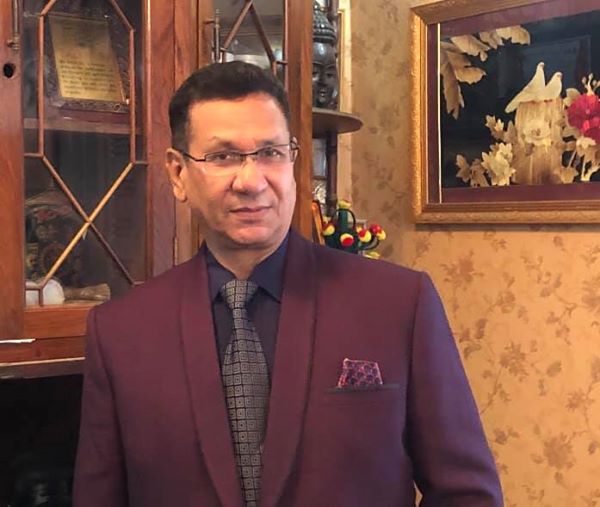 हाँस्य कलाकार किरण केसीलाई वासुदेव लुइँटेल पुरस्कार    