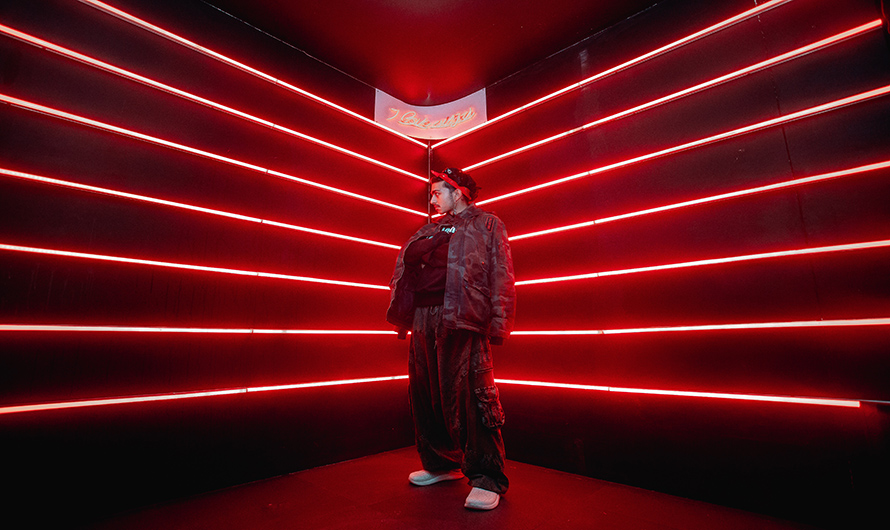 &lsquo;लिटिल बुद्ध लाइभ&rsquo; नामक कन्सर्ट गर्दै र्&zwj;यापर साकार