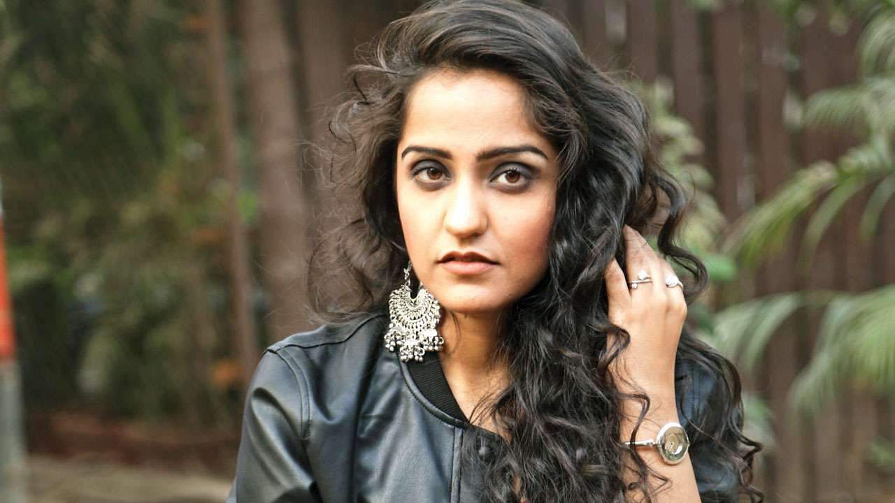 कन्सर्टका लागि नेपाल आउँदै &lsquo;राता लम्बिया&rsquo; गायिका असीस कौर  