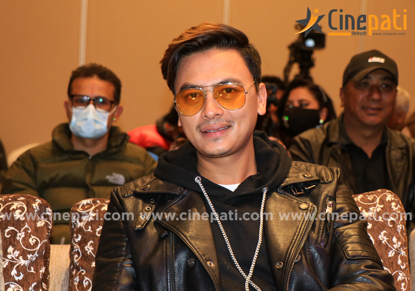 म्युजिक भिडियो निर्देशनमा पल ( भिडियो)