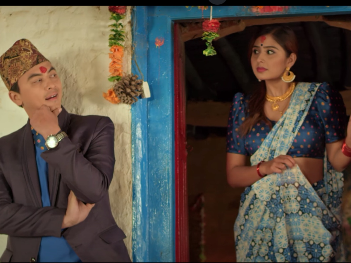 पल र गरिमाको 'चकमक झुलो' (भिडियो)