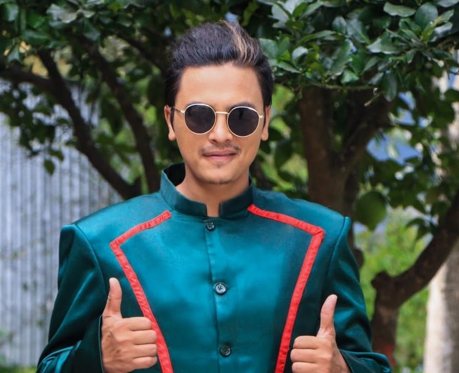  प्रहरीको नियन्त्रणमा पल भन्छन् :एकपटक दर्शकसँग बसेर फिल्म हेर्न दिनुस् 