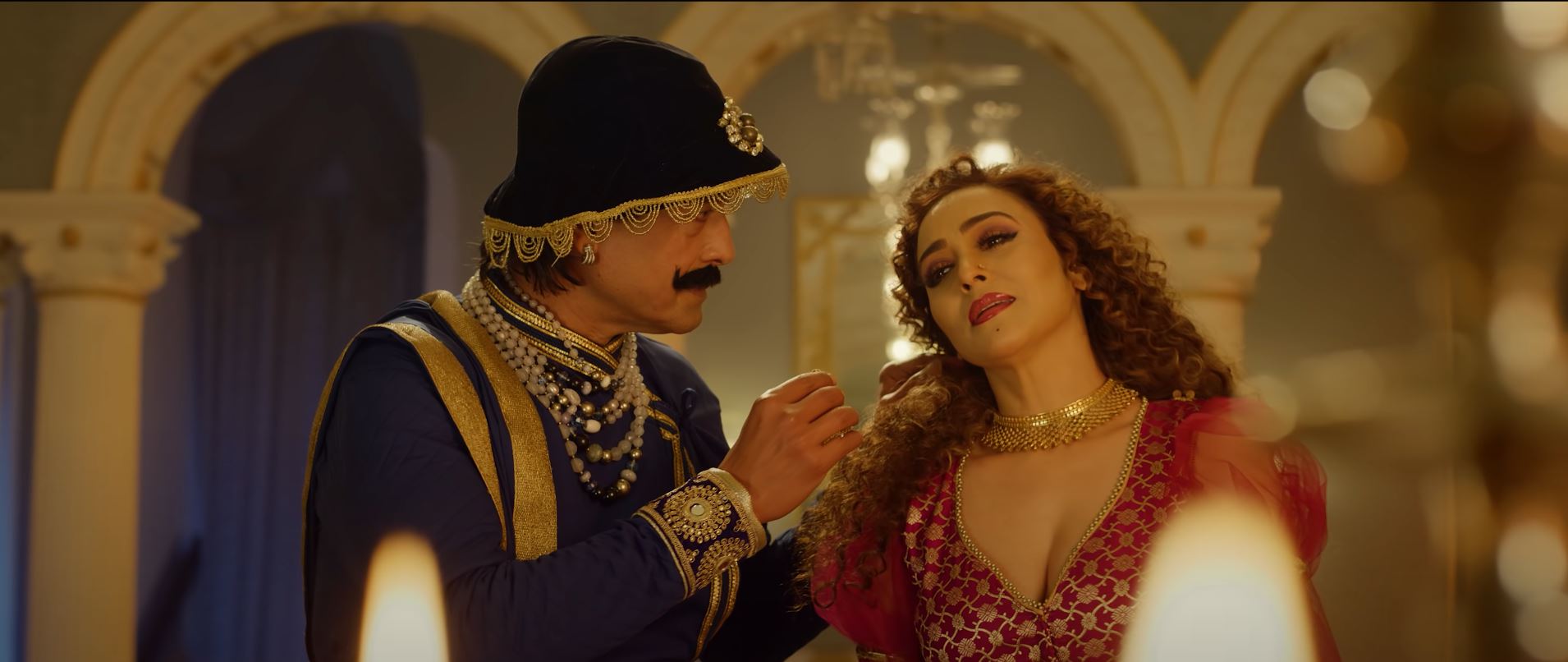 महानायक हमाल र निरुताको &lsquo;हजुर मुसुक्कै&rsquo; युट्युब ट्रेन्डिङमा  