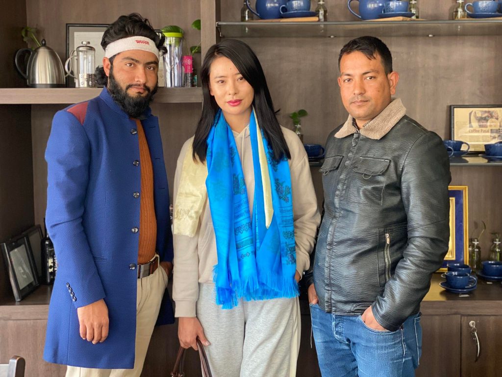 &lsquo;२ नम्बरी&rsquo;सुटका लागि भुटान बाट आइन् नायिका ,पलको ठाउँमा अरुनै 