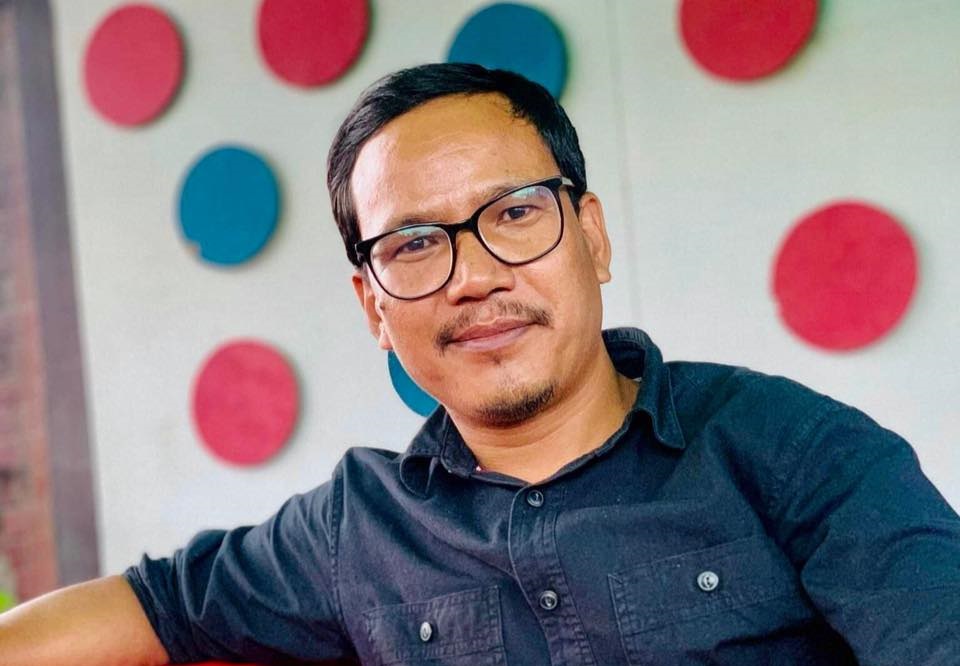 बिहेको प्रश्नमा बुद्धि भन्छन् : 'बाल विवाहमा परिन्छ , भखर् १७ लागे!&rsquo;  