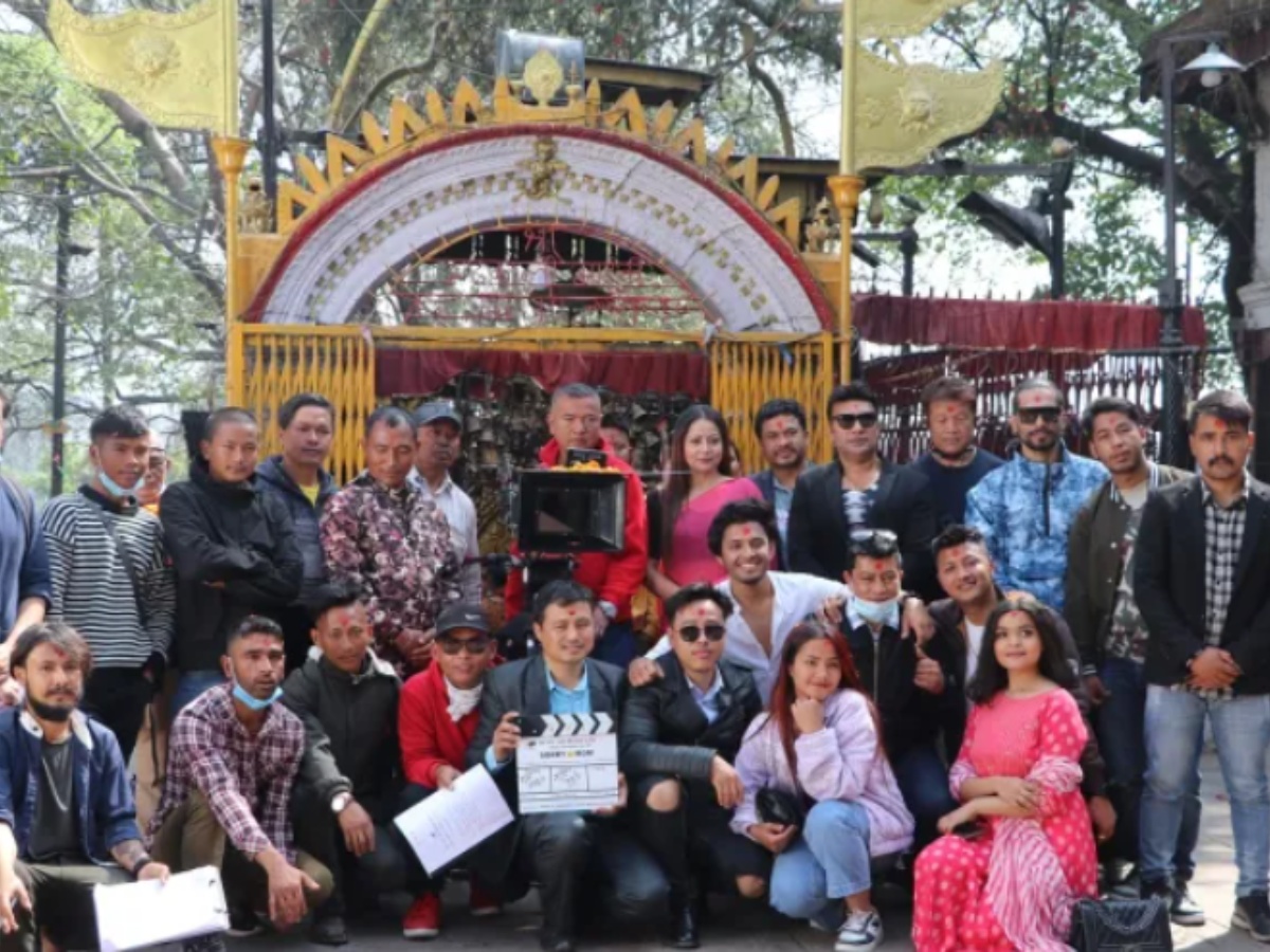  &lsquo;सरी मम&rsquo; को शुभमुहूर्त गर्दै छायांकन सुरु गरियो 