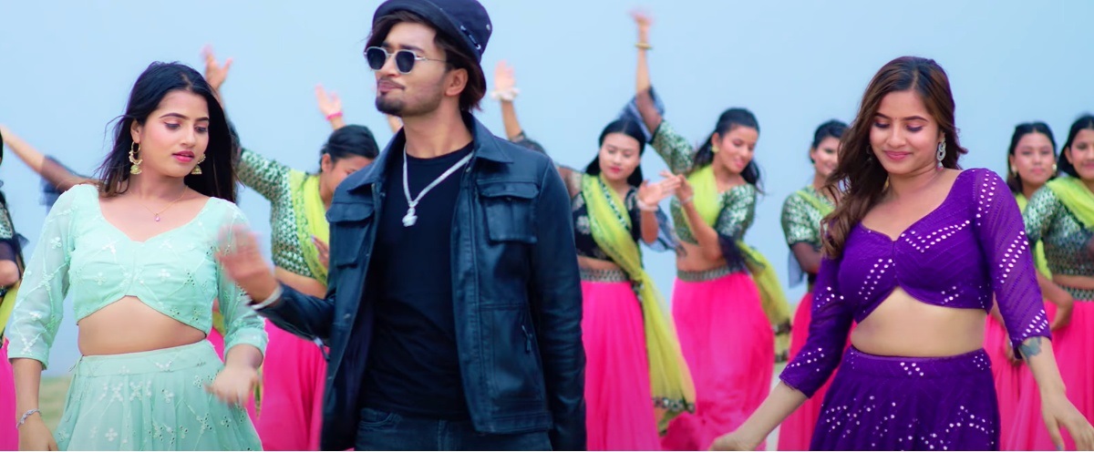 'सिरिरि बतास' मा स्मारिका- सामारिका सँग सुधिरको रोमान्स (भिडियो)