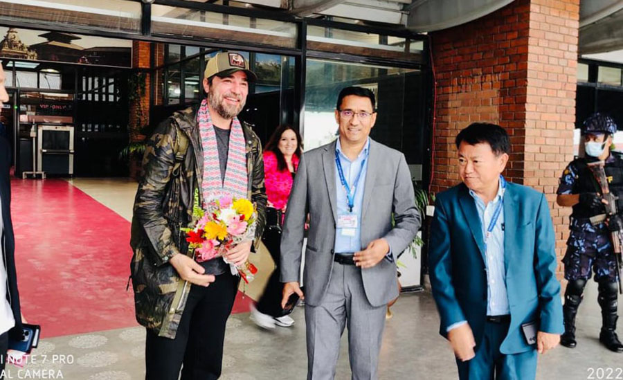 चर्चित टर्कीस अभिनेता अल्टन डुज्याटन नेपालमा 