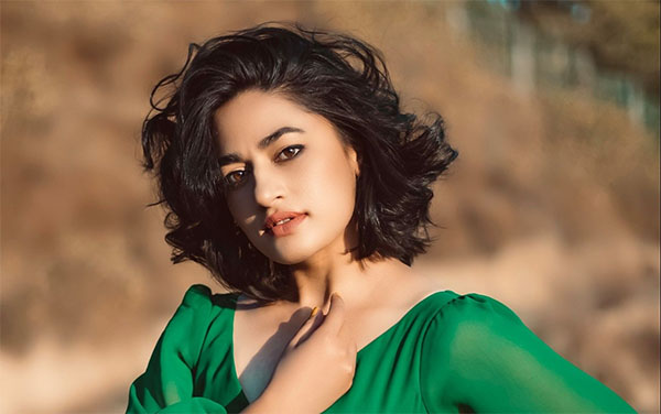 कान्सतर्फ प्रस्थान गर्दै सुरक्षा पन्त 