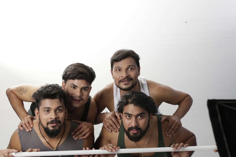 फिल्म 'सिल्ली फो' को डबिङ सकियो 