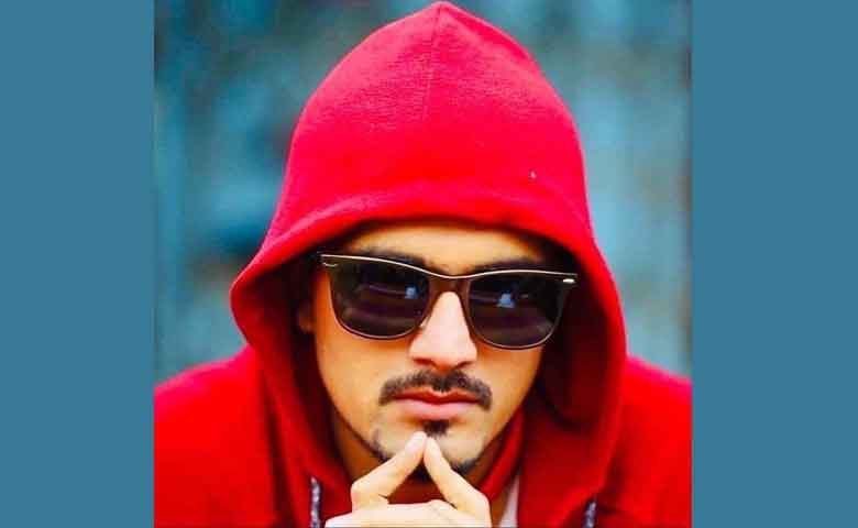 केपी ओलिको जिल्लाबाट चुनाव लड्दै कलाकार जिग्री