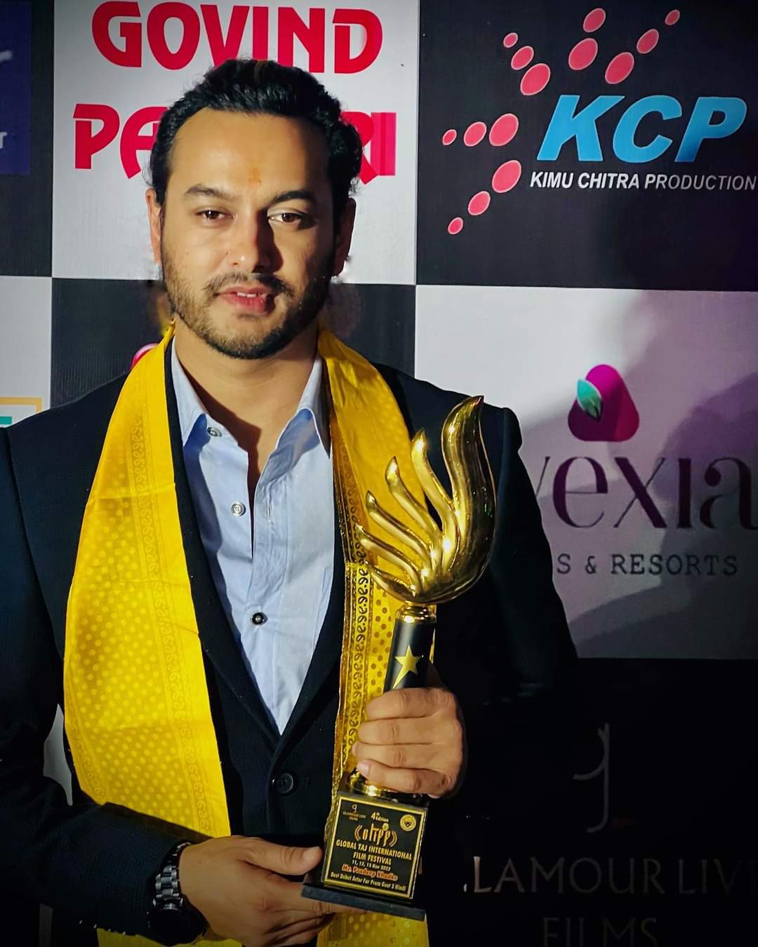 अन्तर्राष्ट्रिय डेब्यु अभिनेता अवार्ड प्रदीलाई 