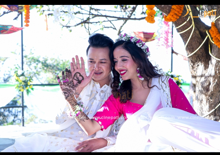 यस्तो रह्यो सलोन र करिश्माको मेहेन्दि समारोह (तस्विर)