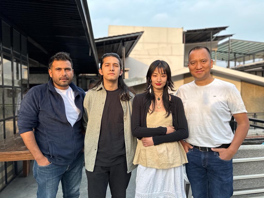 दिनेशको फिल्ममा स्वप्नको जोडी दिक्षिता