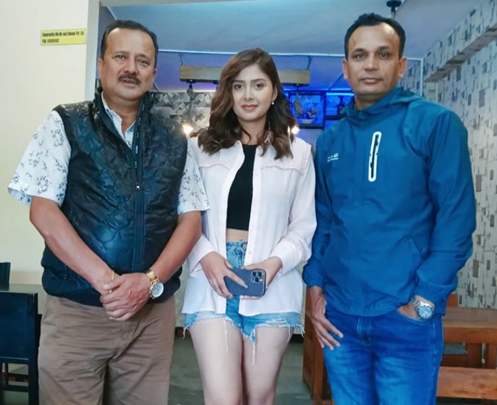 फिल्म `दौँतरी&acute; मा गरिमा अनुबन्धित 