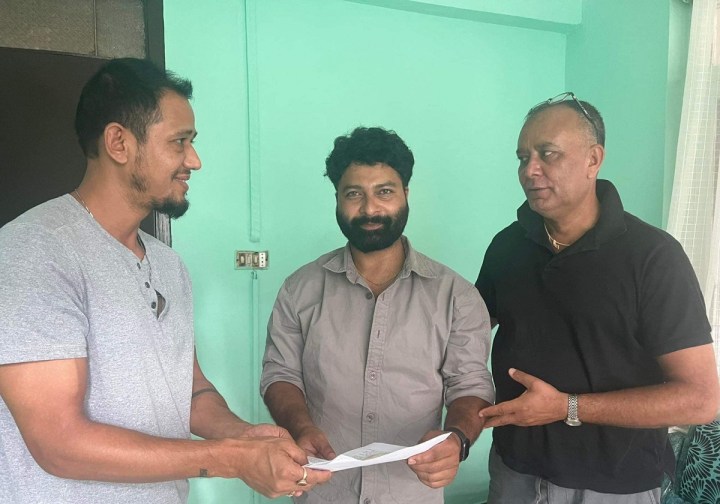 ज्ञानेन्द्रको `उपहार&acute; मा मुकुन , रेखा सँग जोडी बाँधिने 