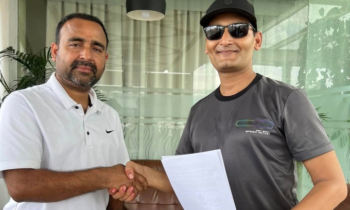 महँगो पारिश्रमिक बुझेर `तेल भिसा&acute; मा विपिन कार्की अनुबन्धित 