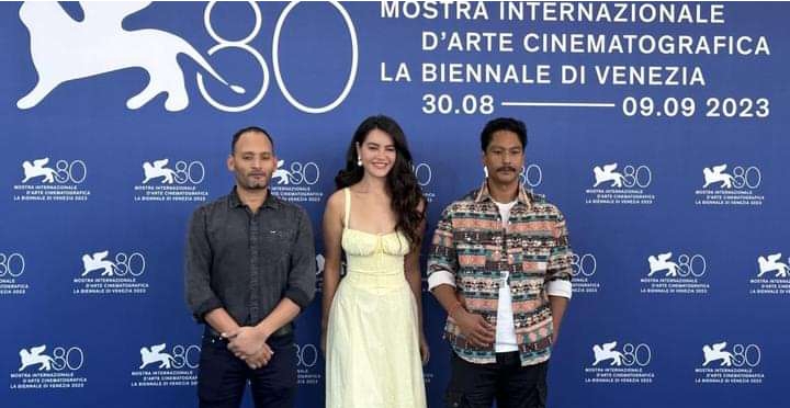 ब्रेकअप पछि भेनिसको स्टेजमा संगै  सौगात र सृष्टि