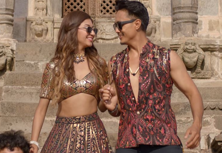 &lsquo;पर्खी बसें तिमीलाई&rsquo;को गीत &lsquo;कालो चस्मा लाउ है माया&rsquo; रिलिज (भिडियो)