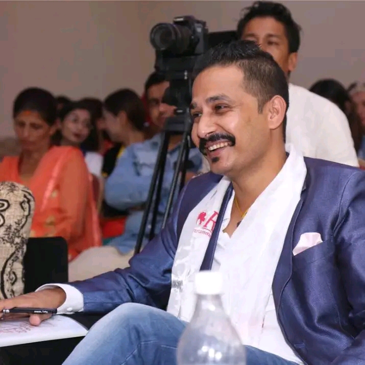 निर्माता तथा अभिनेता रोज राणा (सरोज थापा) लुम्बिनी प्रदेशको मन्त्री 