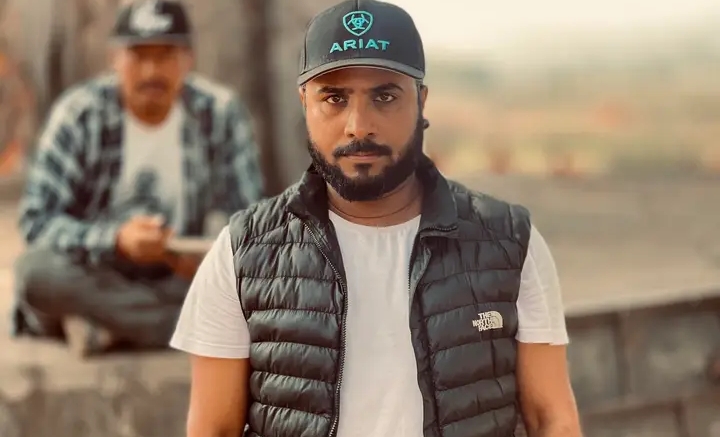 विल्सनको `लाउरे एण्ड दाउरे&rsquo; मा विजय बराल अनुबन्धित 