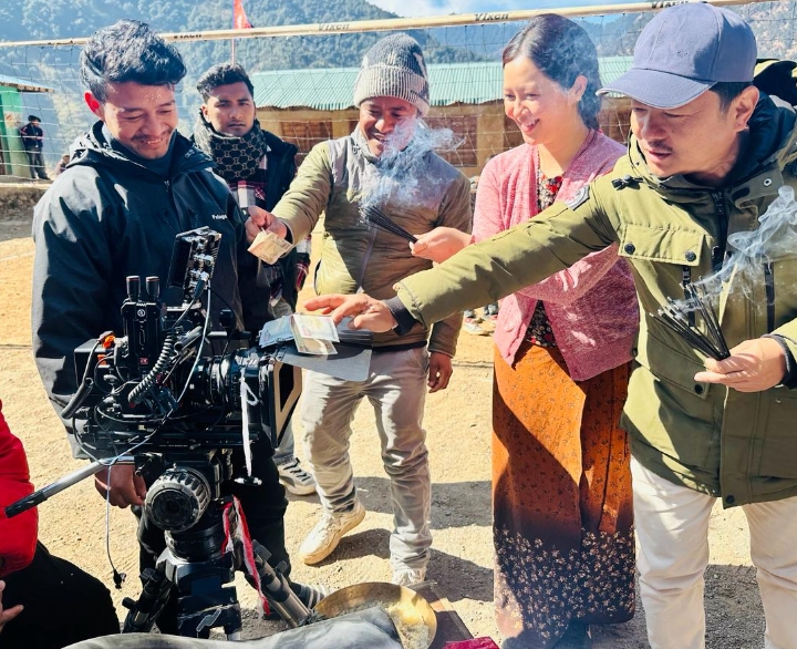 फिल्म &lsquo;घरज्वाइँ&rsquo;को छायांकनमा जोडिए दया र मिरुना