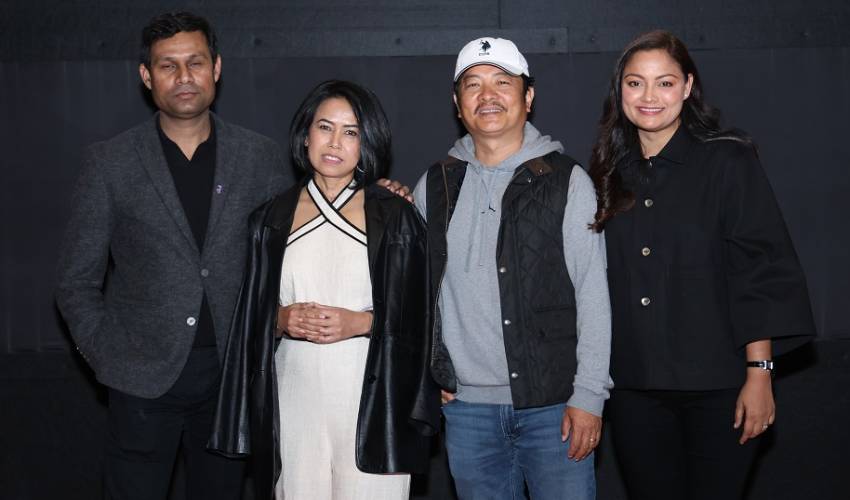 `राजागंज&acute; को सेन्सर पास रोक् 