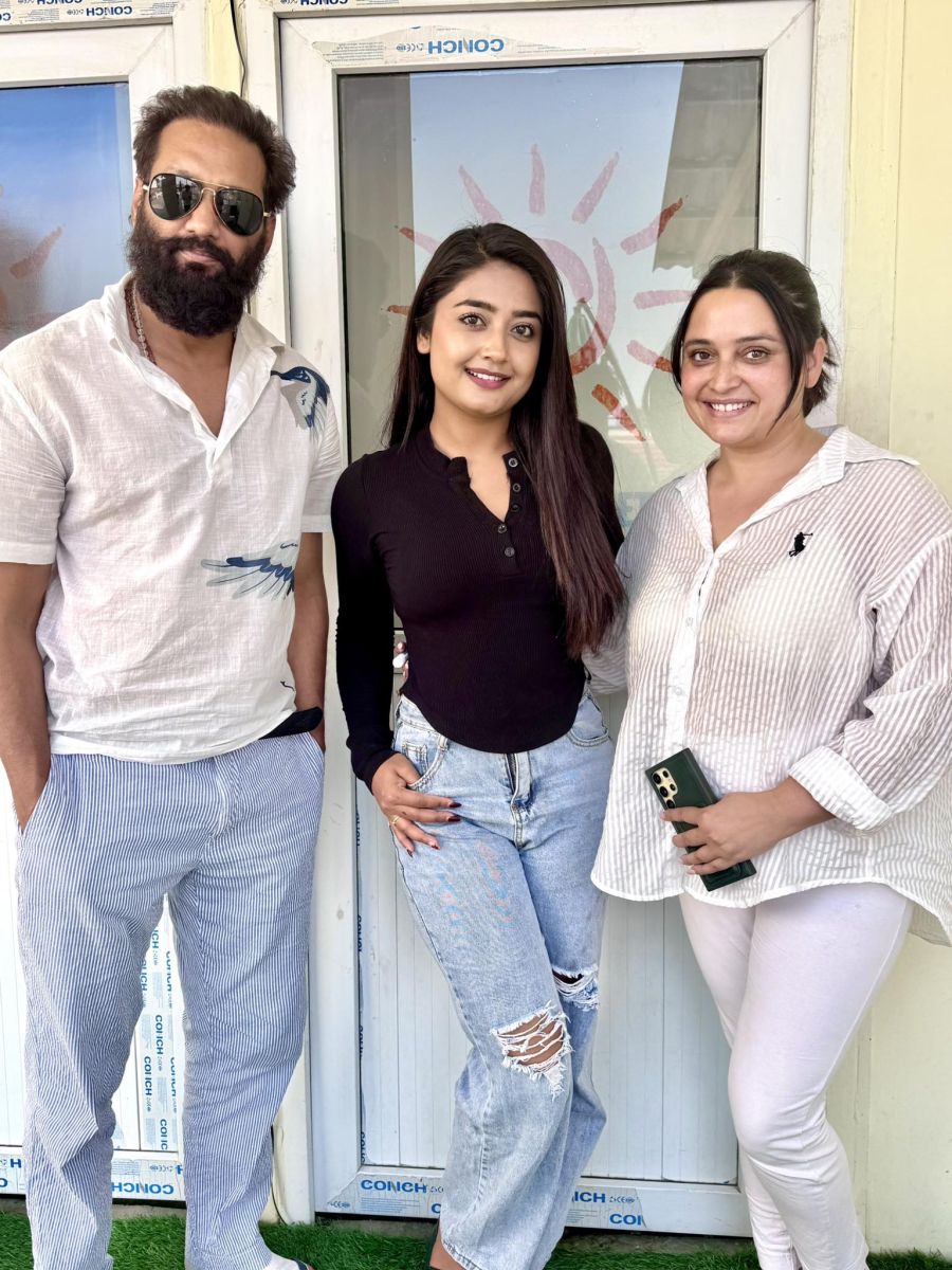 टिकटकर उषा अब हिरोइन् , `आचार्य&acute; बाट डेब्यु गर्दै 