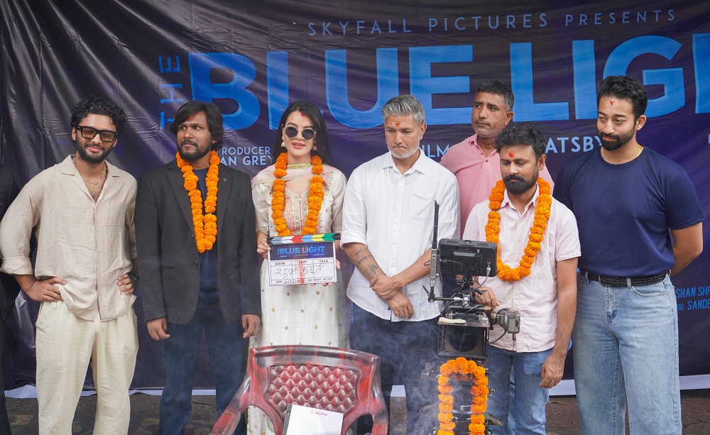  "'द ब्लू लाइट': रहस्यमय फिल्मको मुहूर्त, बलिराम चौहानको निर्देशन डेब्यु"