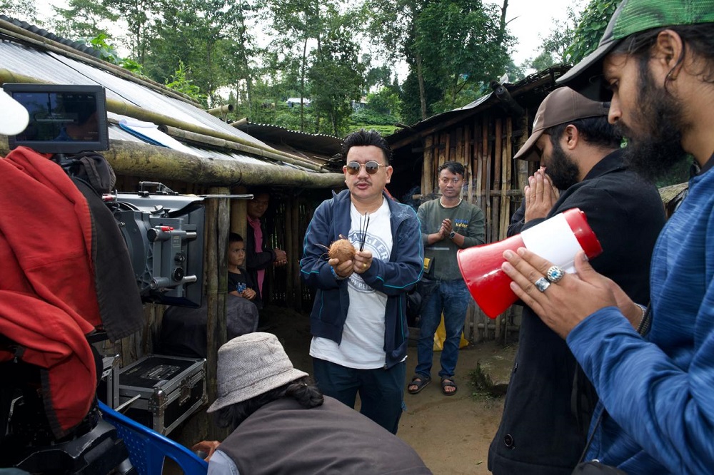 फिल्म &lsquo;मैझारो&rsquo;को इलाममा छायांकन सुरु, धीरज र मिरुनाको अभिनय