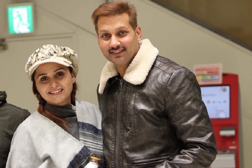 जापान पुगेका सञ्चिता र निखिलको पोज ( फोटो फिचर)&nbsp;