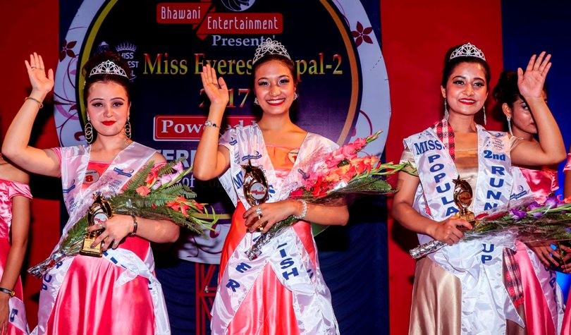  दिप्ती श्रेष्ठ भइन् यस बर्षकाे 'मिस एभरेष्ट नेपाल २०१७' 